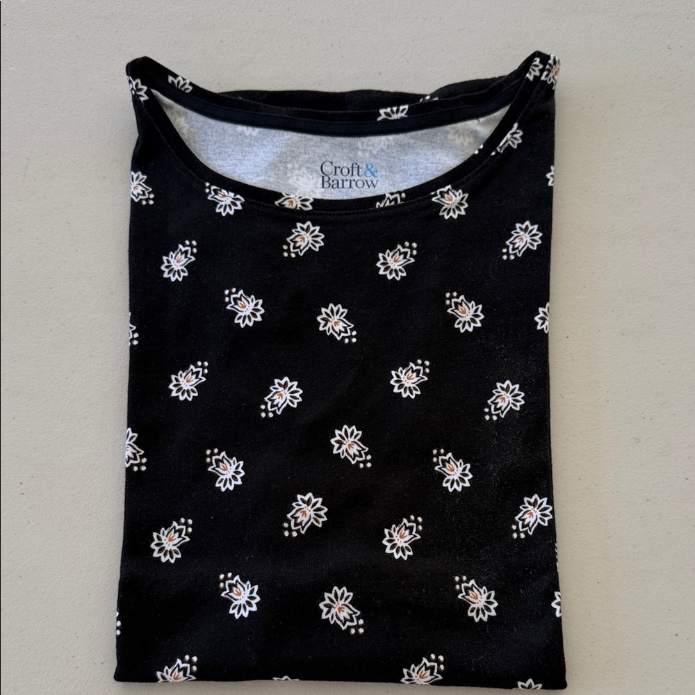 croft & barrow Black Floral Scoop Neck Tee